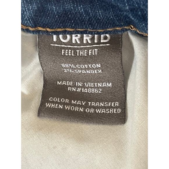 Torrid Vintage Stretch Denim Jean Mid-Rise Shorts Sz. 26 - Picture 8 of 8